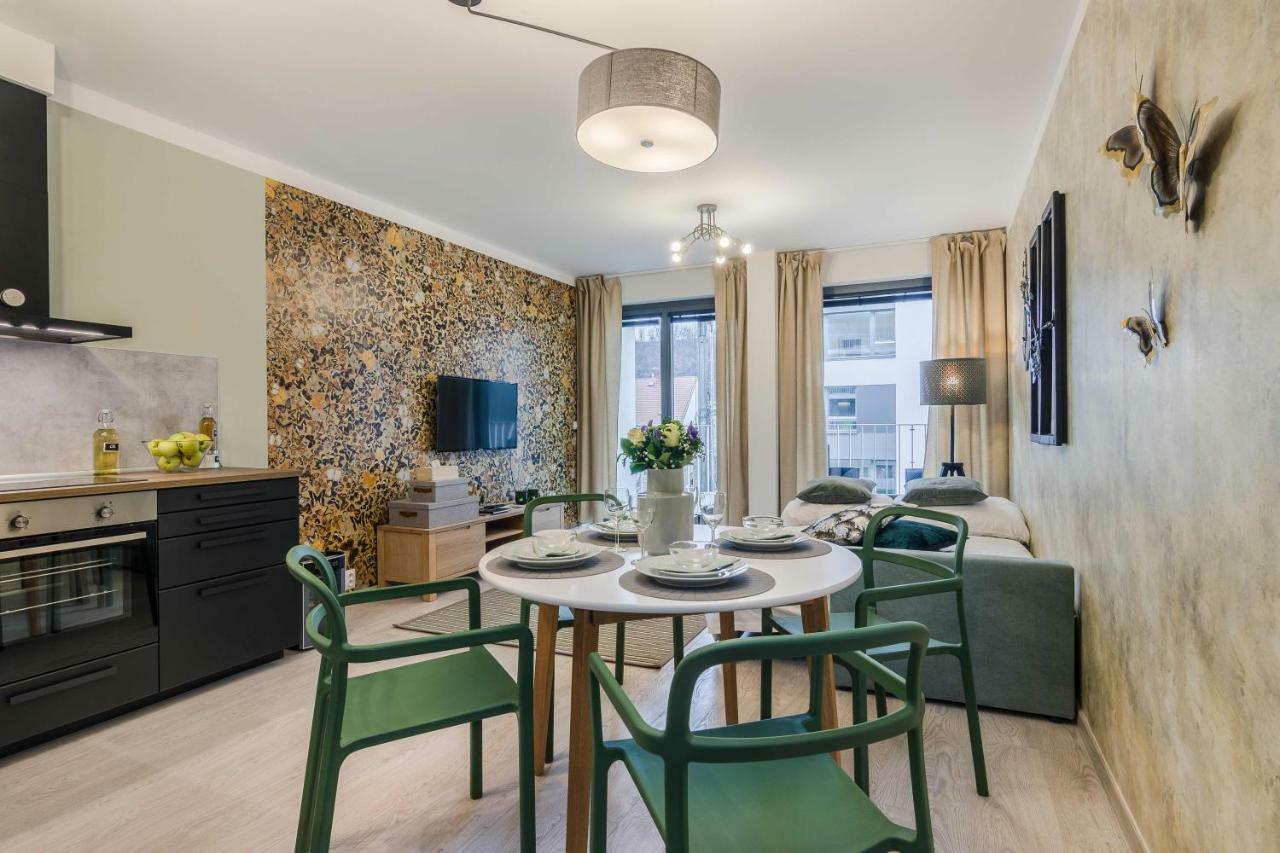 Luxury Parking By Michal&friends Apartamento